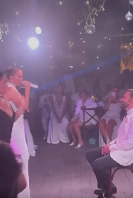 Дженнифер Лопес разозлилась из-за попавшего в сеть видео с ее свадебным сюрпризом для Бена Аффлека